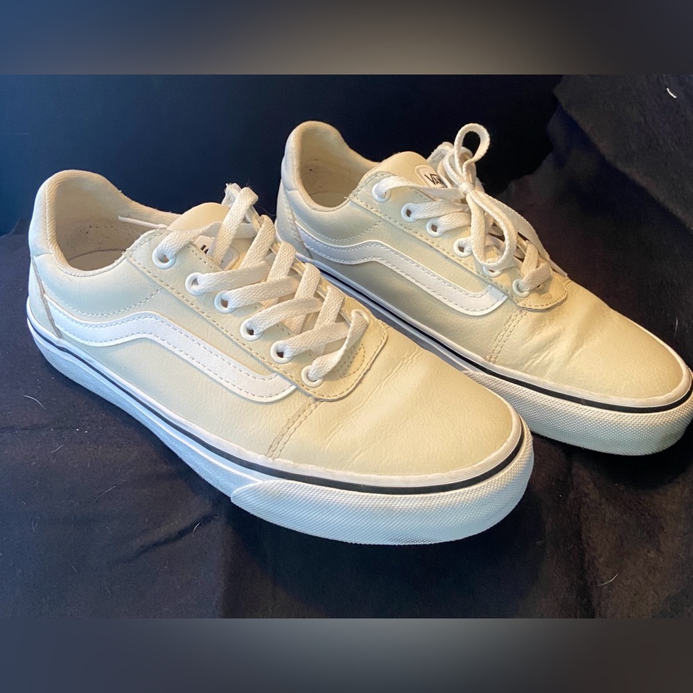 Used Vans Cream Sneakers with leather Upper and Rubber Sole